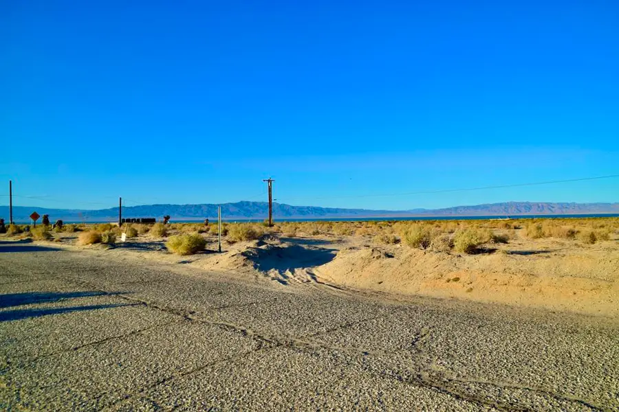 2896 Crystal Lake Avenue, Thermal, CA 92274 - Image #3