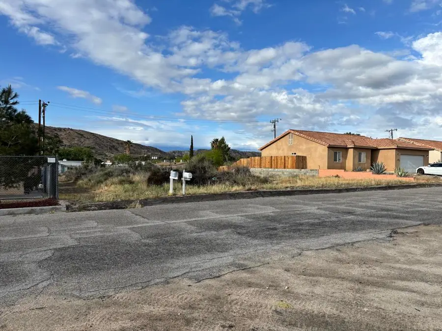 49574 Paradise Avenue, Morongo Valley, CA 92256 - Image #3