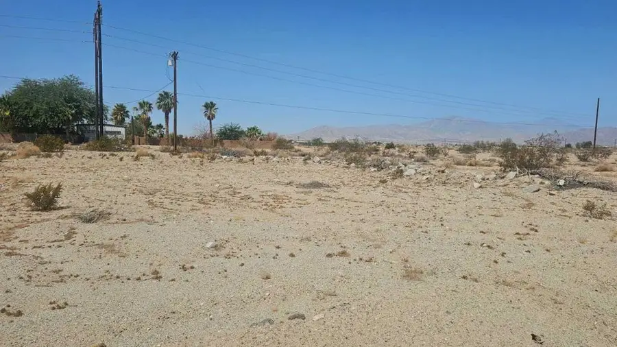 2397 Fullerton Avenue, Thermal, CA 92274 - Image #2