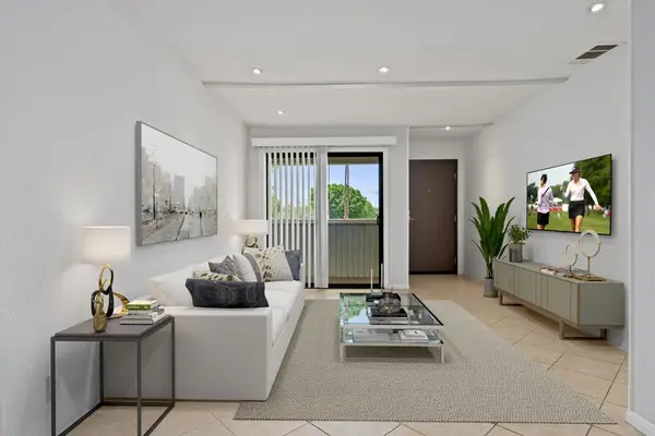 2820 N Arcadia Court #202, Palm Springs, CA 92262