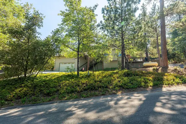 26800 Meadow Glen Drive, Idyllwild, CA 92549