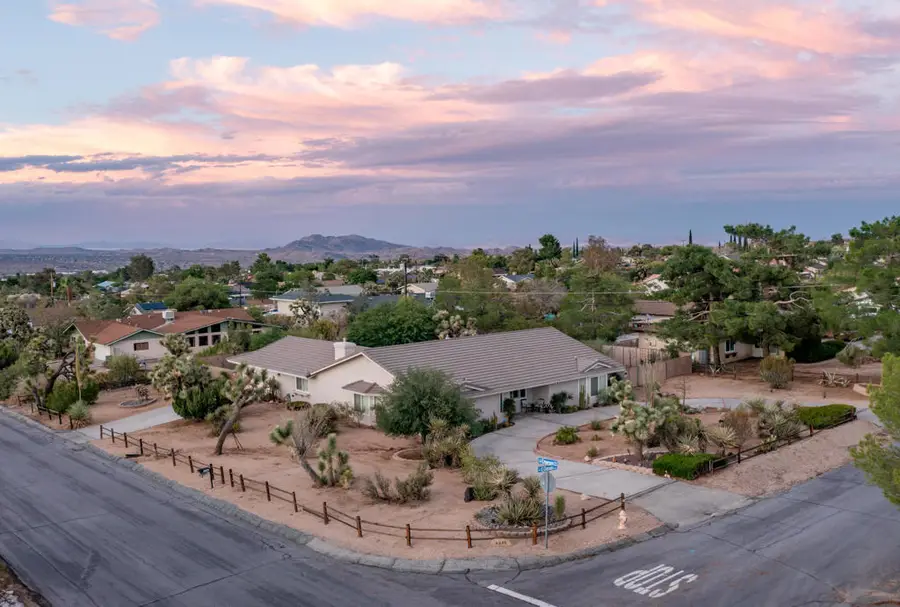 8395 Emerson Avenue, Yucca Valley, CA 92284 - Image #2