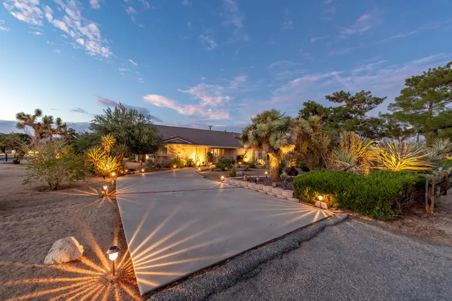 8395 Emerson Avenue, Yucca Valley, CA 92284 - Image #3