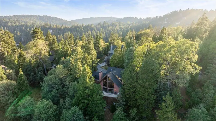 27621 Cedarwood Drive, Lake Arrowhead, CA 92352 - Image #3
