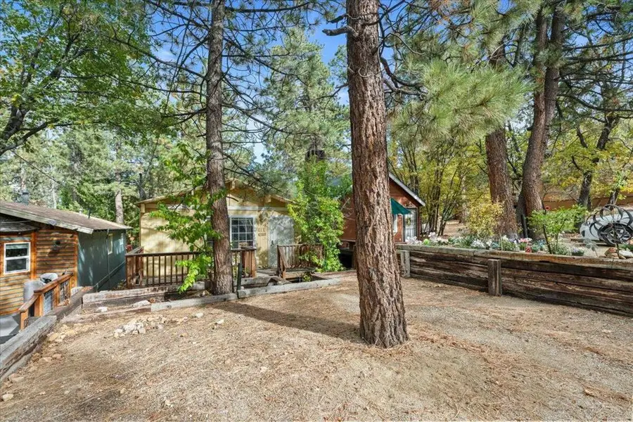 817 Maple Lane, Sugarloaf, CA 92386 - Image #2