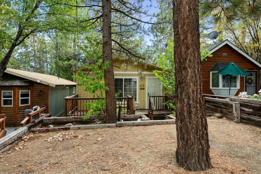 817 Maple Lane, Sugarloaf, CA 92386 - Image #3