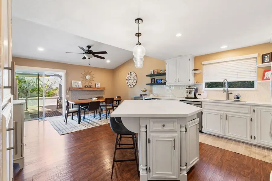 43911 La Carmela Drive, Palm Desert, CA 92211 - #3