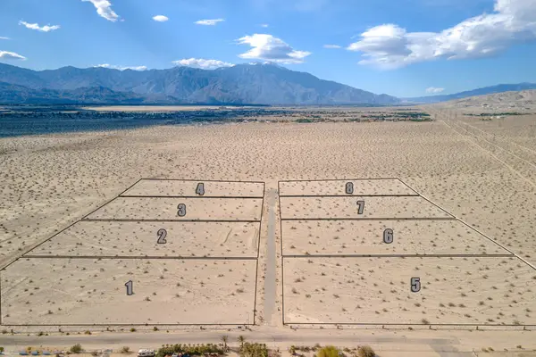 2 Hidden Springs, Thousand Palms, CA 92276