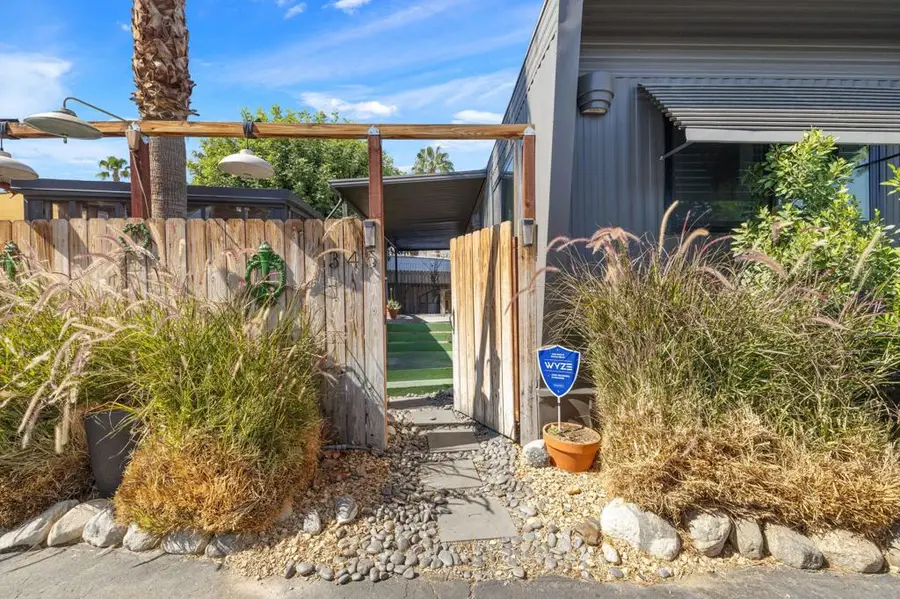 345 Logenita Street, Palm Springs, CA 92264 - Image #3