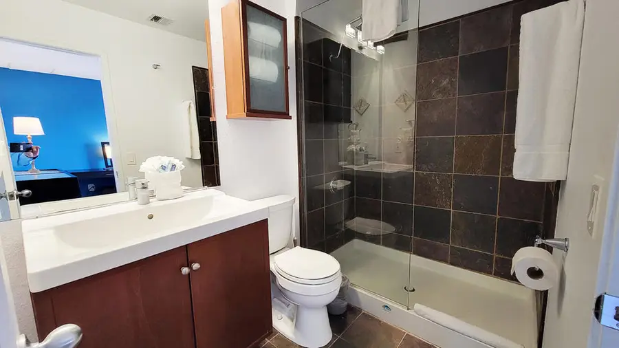 467 S Calle El Segundo #D20, Palm Springs, CA 92282 - Image #3