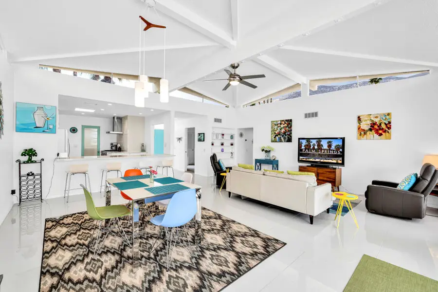 566 E Flor Circle, Palm Springs, CA 92264 - Image #3