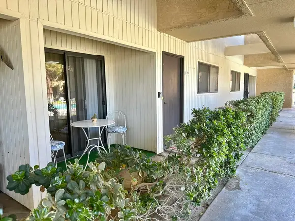 2821 N Los Felices Circle W #114, Palm Springs, CA 92262