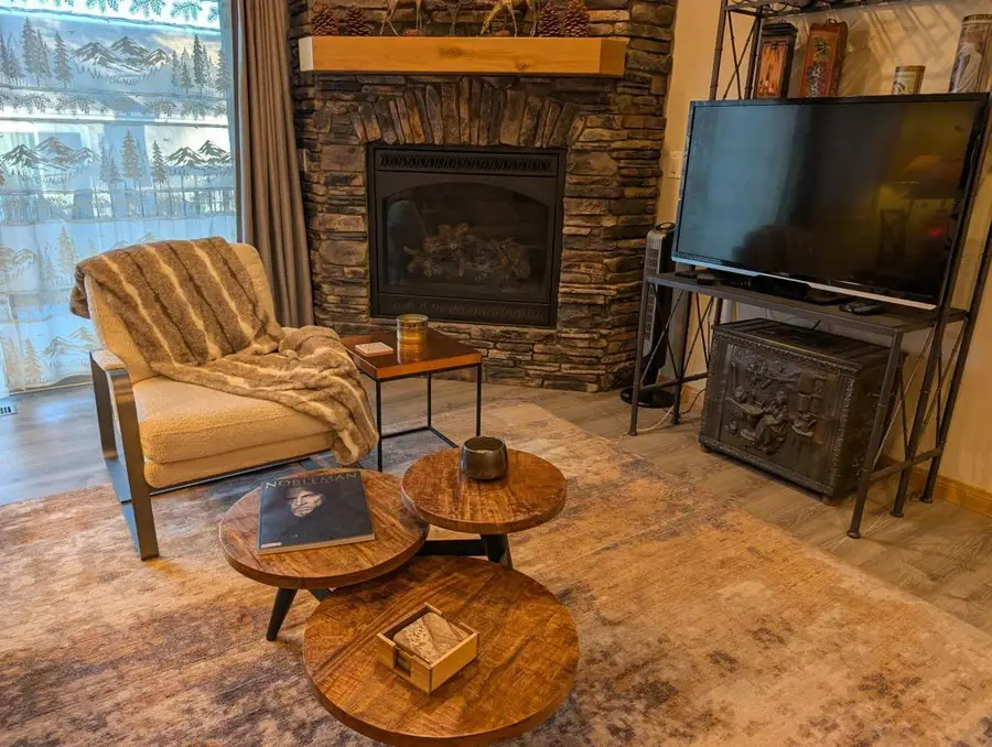 836 D Lane, Big Bear City, CA 92314 - Image #3