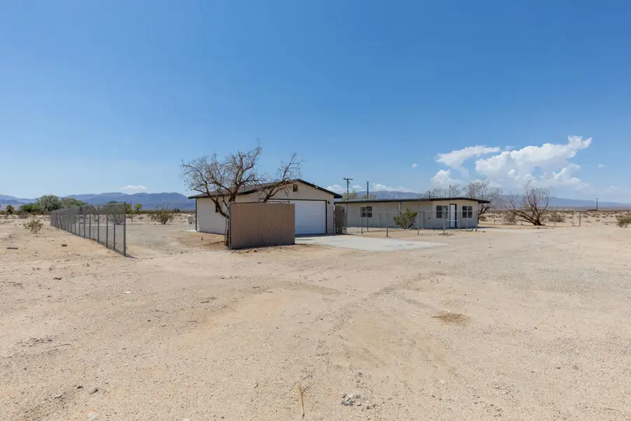 84417 Amboy Road, Twentynine Palms Yucca Valley, CA 92277 - Image #2