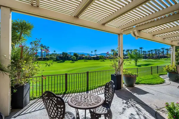 811 Deer Haven Circle, Palm Desert, CA 92211