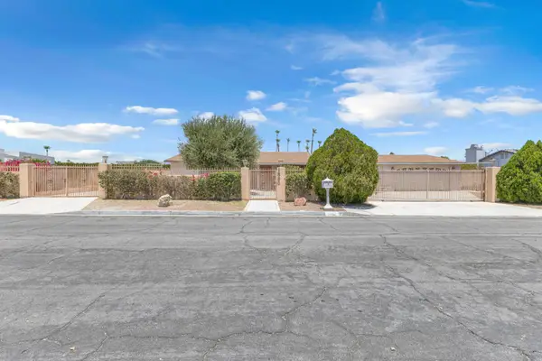 1880 Sharon Road, Palm Springs, CA 92262