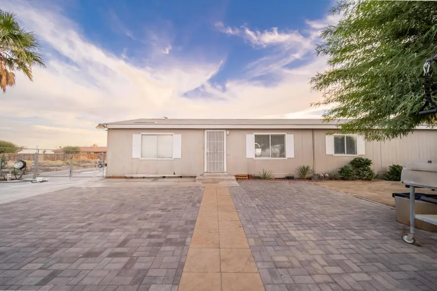 2490 Shore Jewel Avenue, Thermal, CA 92274 - Image #2