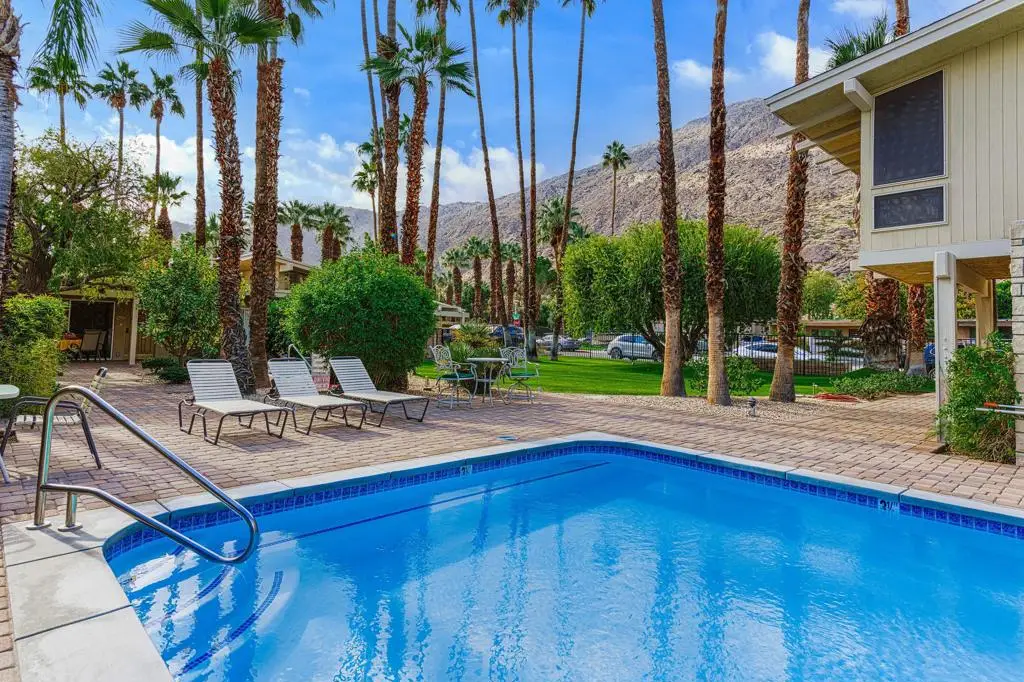 290 S San Jacinto Drive #8, Palm Springs, CA 92262 - Image #1