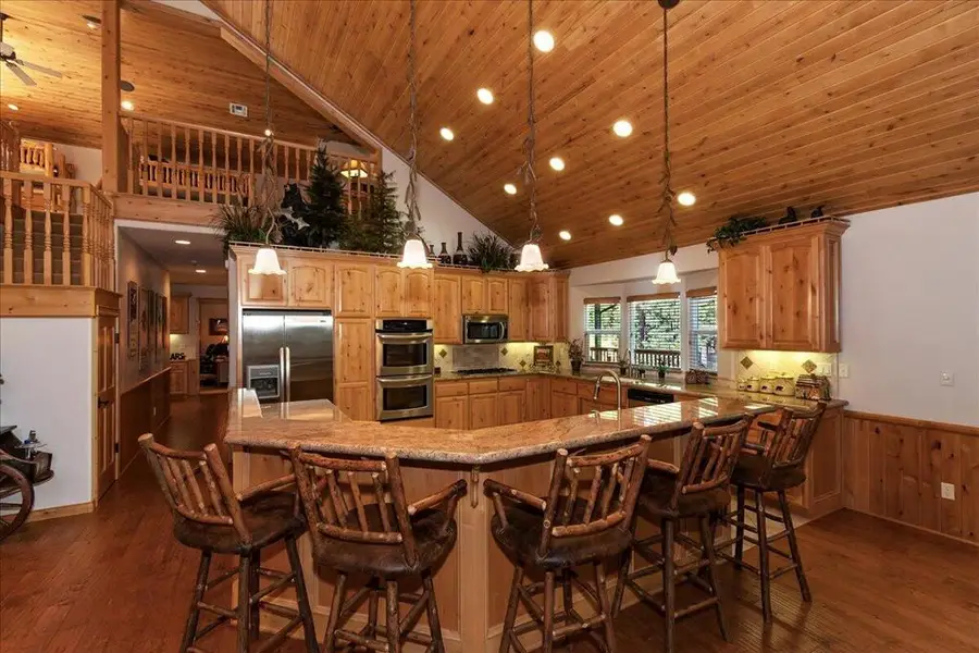 42046 Evergreen Drive, Big Bear, CA 92315 - Image #3