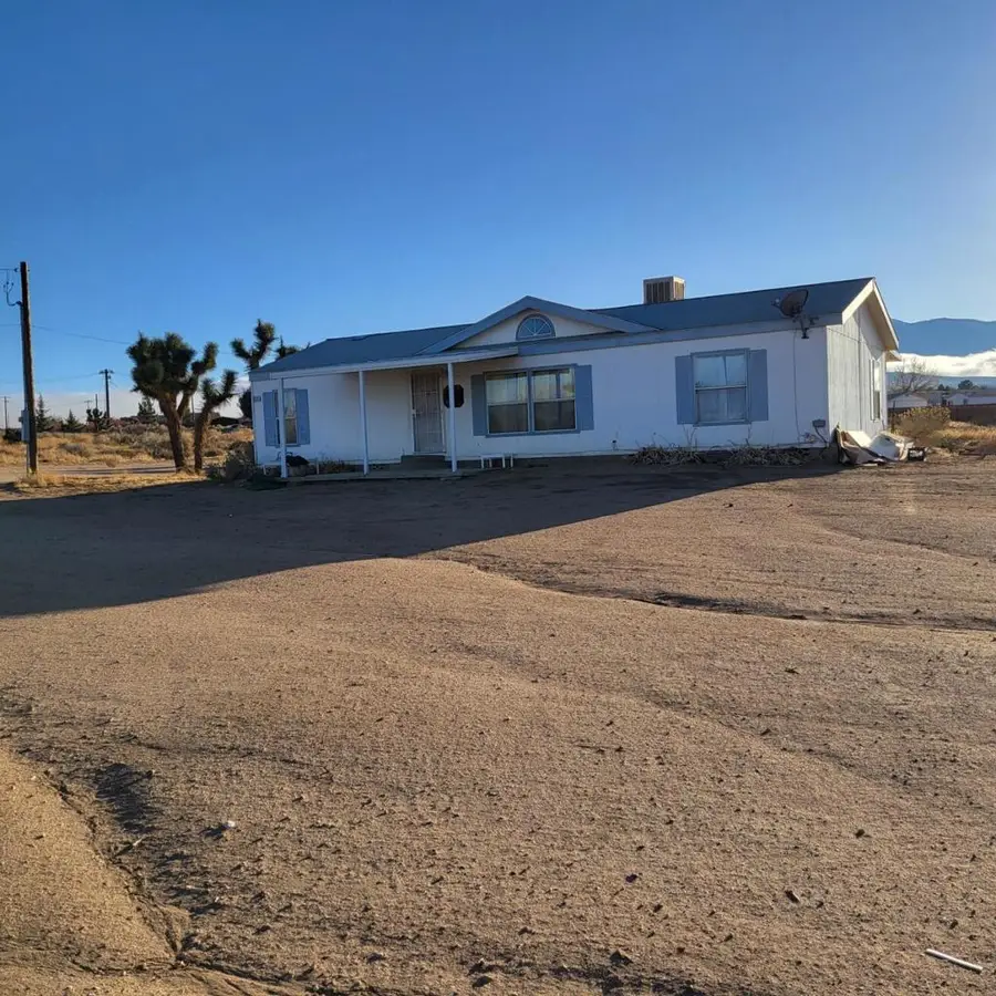 9572 Smith Road, Phelan, CA 92371 - Image #3