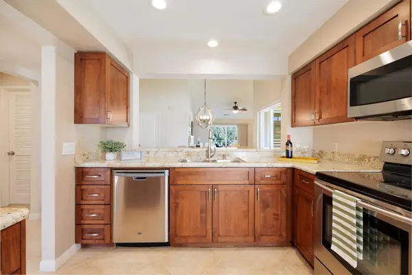 760 Montana Vista Drive, Palm Desert, CA 92211