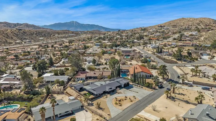 7458 Cardillo Trail, Yucca Valley, CA 92284 - Image #3