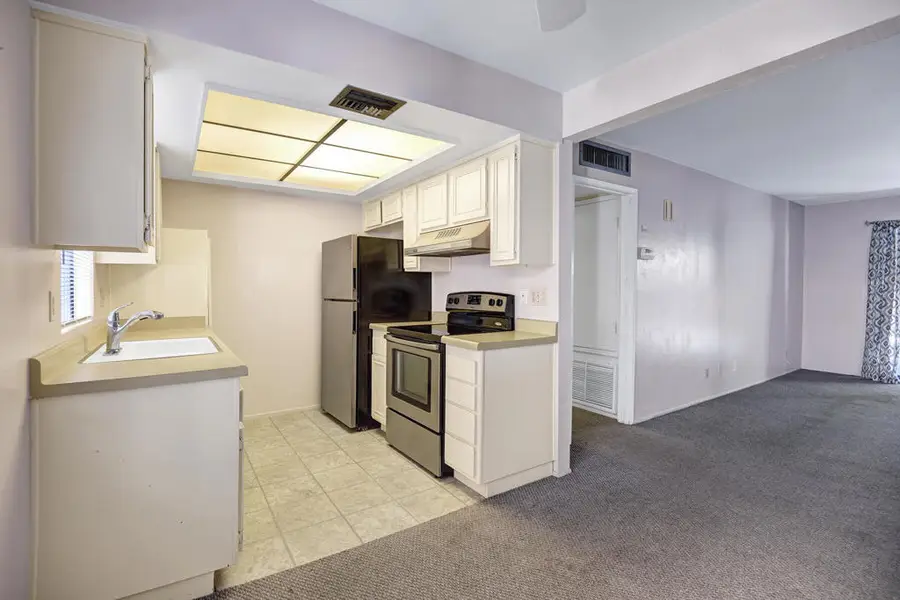 1407 N Sunrise Way #18, Palm Springs, CA 92262 - Image #2