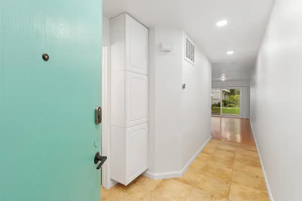 5125 E Waverly Drive #B5, Palm Springs, CA 92264