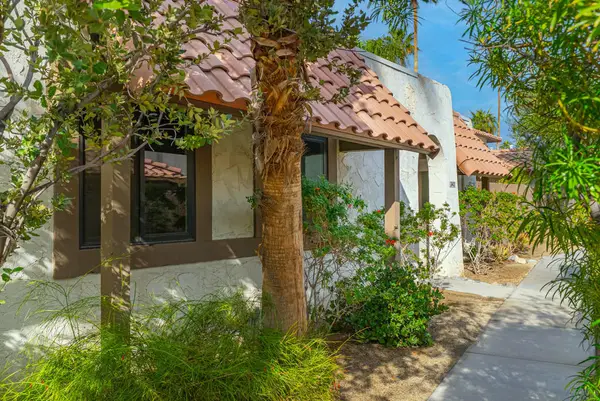 343 W Mariscal Road, Palm Springs, CA 92262