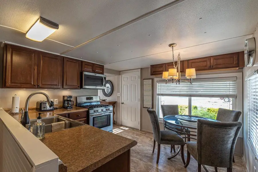 33250 Laura Drive, Thousand Palms, CA 92276 - Image #2