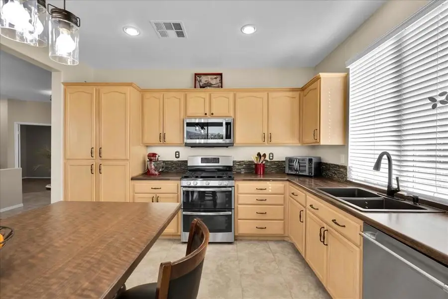 65565 Acoma Avenue #1, Desert Hot Springs, CA 92240 - Image #2