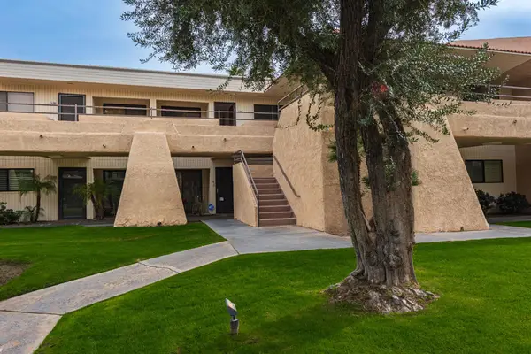 701 N Los Felices Circle W #208, Palm Springs, CA 92262