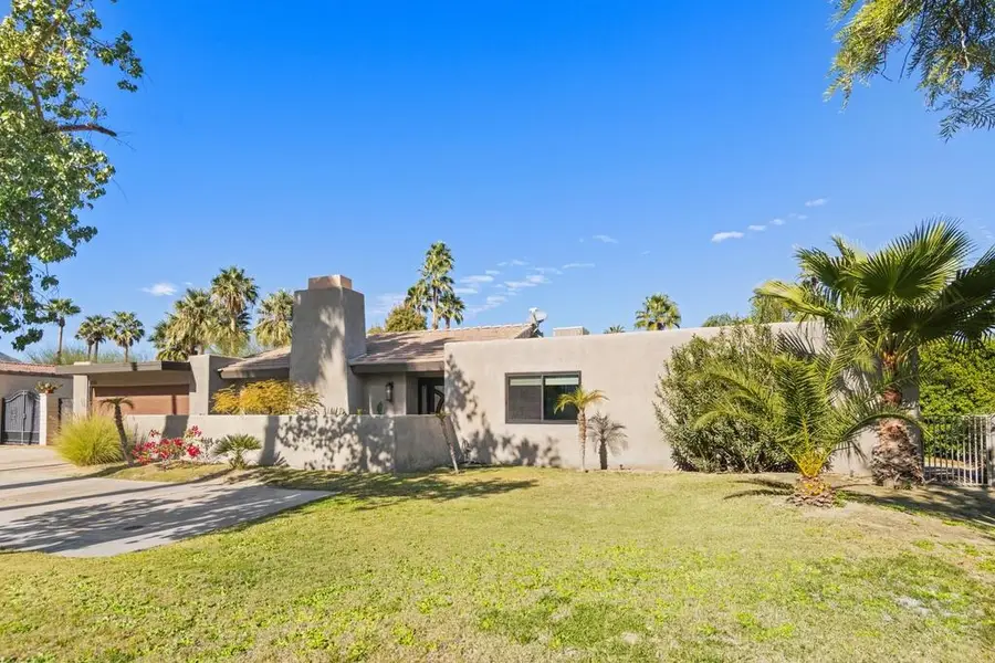 1056 E Vista Chino, Palm Springs, CA 92262 - Image #3