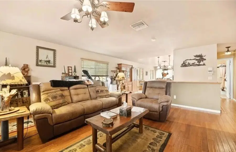 230 Vista Avenue, Sugarloaf, CA 92386 - Image #3