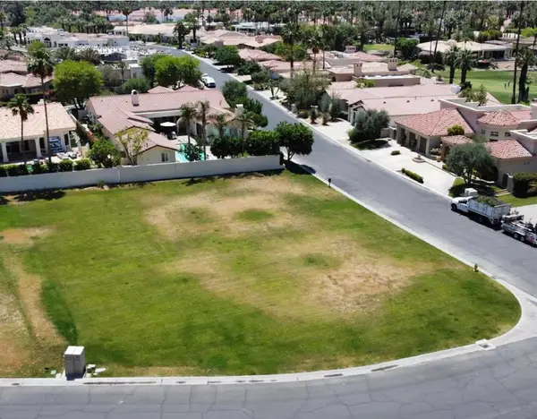 48770 Via Sierra Street, La Quinta, CA 92253