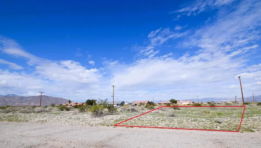 1570 Arctic Avenue, Thermal, CA 92274 - Image #3