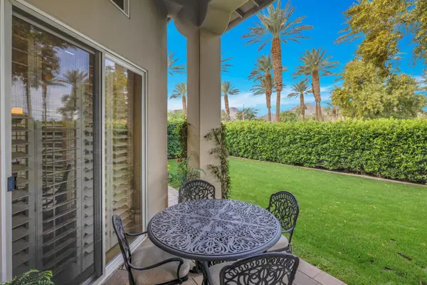 48055 Via Vallarta, La Quinta, CA 92253