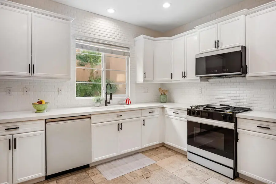 436 Via De La Paz, Palm Desert, CA 92211 - #3