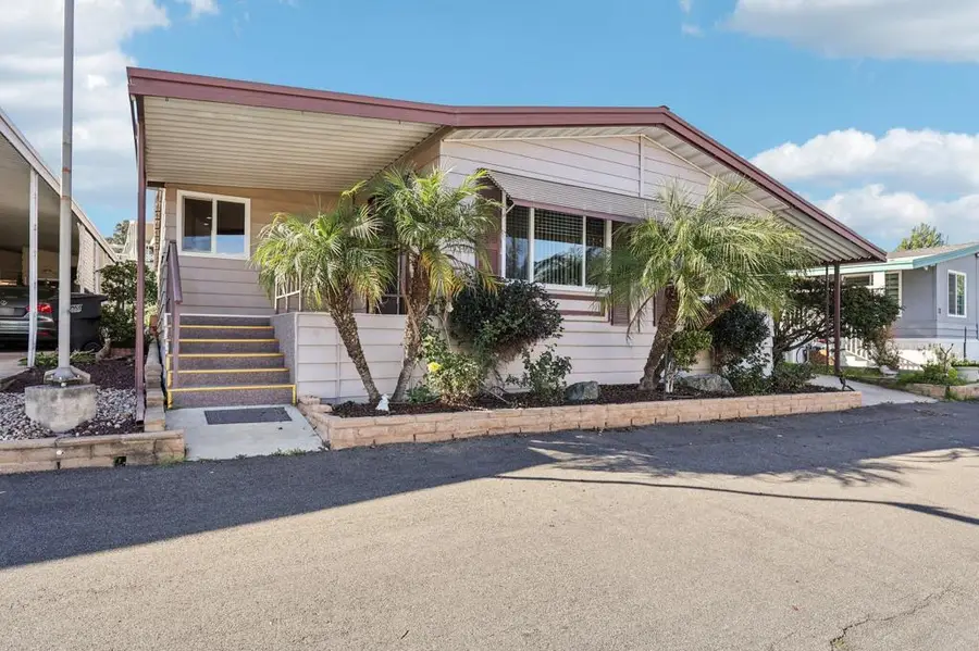 275 S Worthington St #14, Spring Valley, CA 91977 - #2