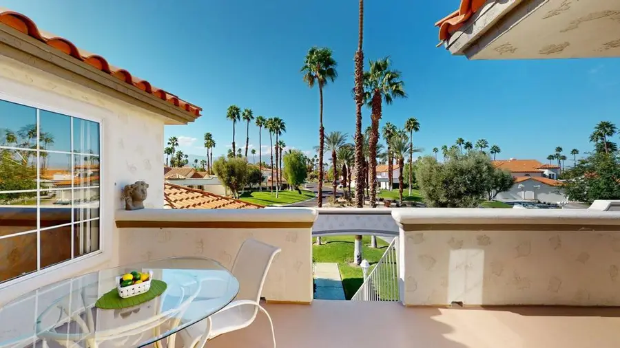 272 Vista Royale Circle E, Palm Desert, CA 92211 - Image #3