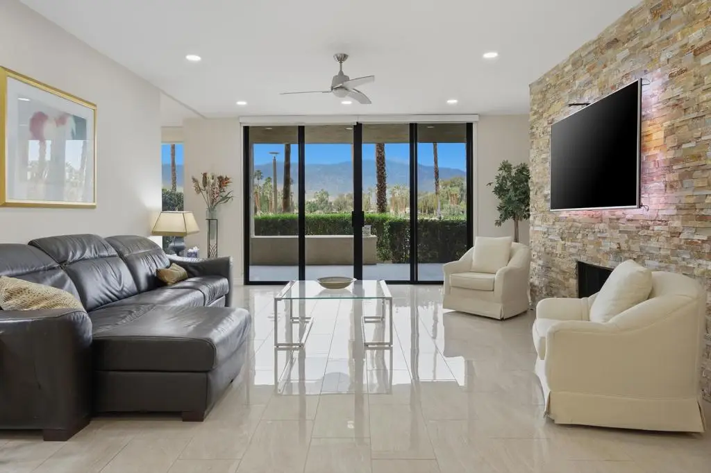 910 Island Drive #114, Rancho Mirage, CA 92270 - Image #1