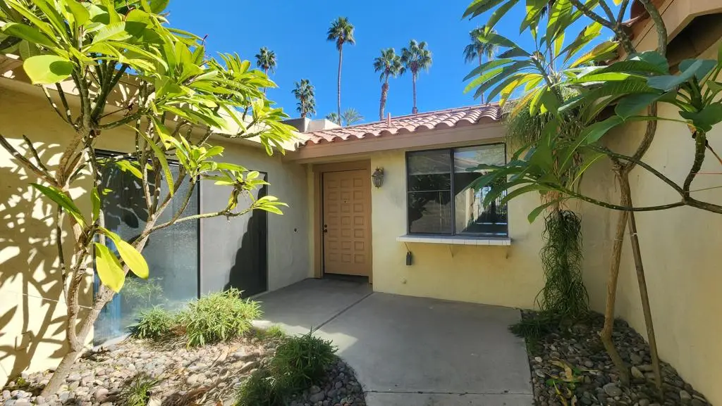 318 Paseo Primavera, Palm Desert, CA 92260 - #1