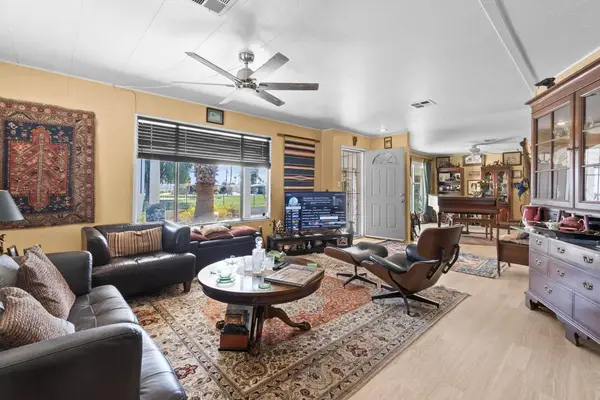 33490 Carlsbad Circle, Thousand Palms, CA 92276