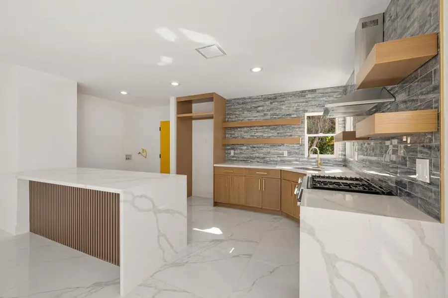 1372 E Camino Primrose, Palm Springs, CA 92264 - #3