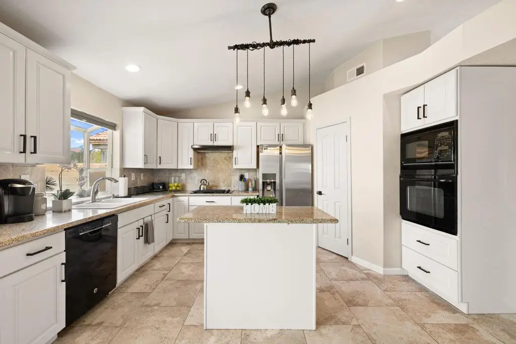 42639 Devonshire Street, Palm Desert, CA 92211 - #1