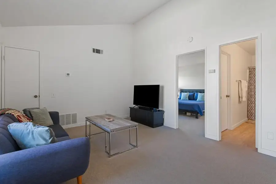 351 N Hermosa Drive #4b2, Palm Springs, CA 92262 - #3