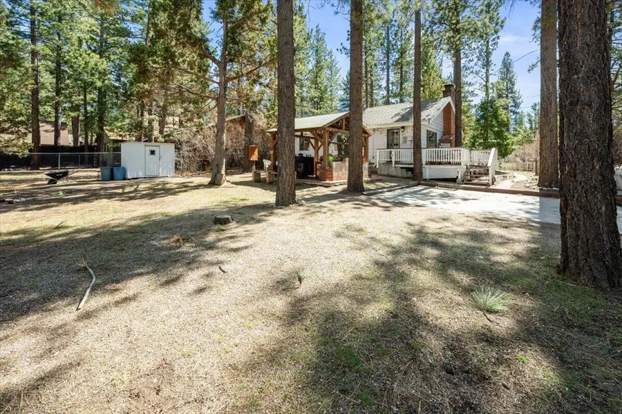 937 W Mountain Lane, Big Bear City, CA 92314 - #2