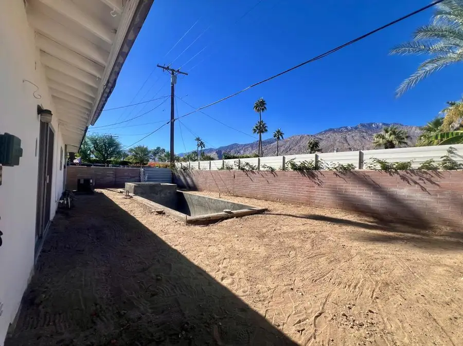 633 N Plaza Amigo, Palm Springs, CA 92262 - #2