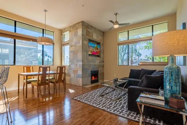 870 E Palm Canyon Drive #202, Palm Springs, CA 92264