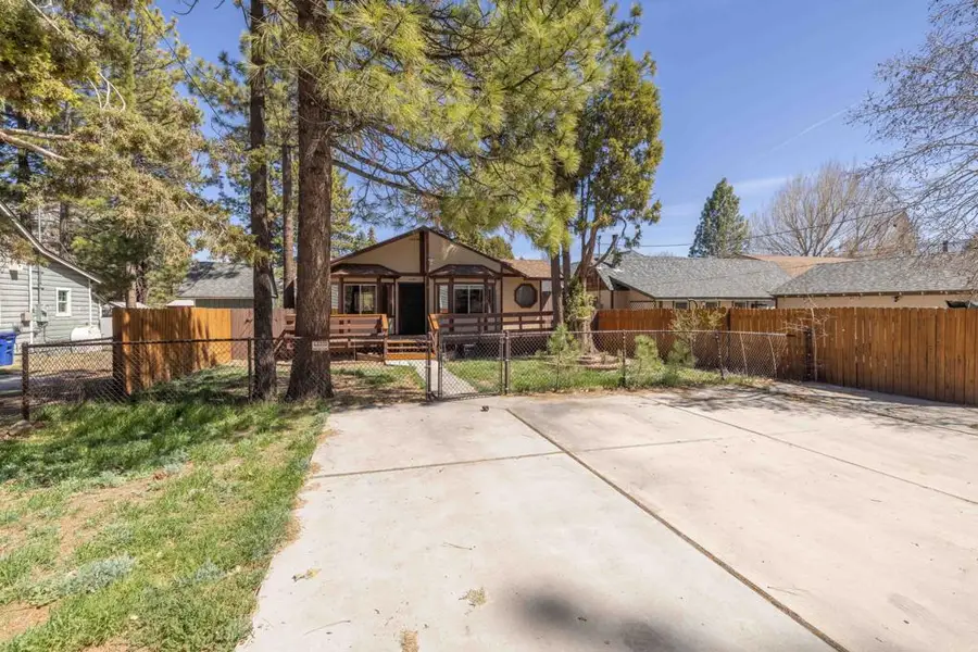 1040 Sierra Avenue, Big Bear City, CA 92314 - #3